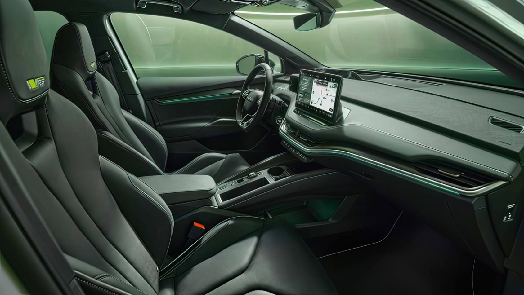 2025 Skoda Enyaq RS fotele