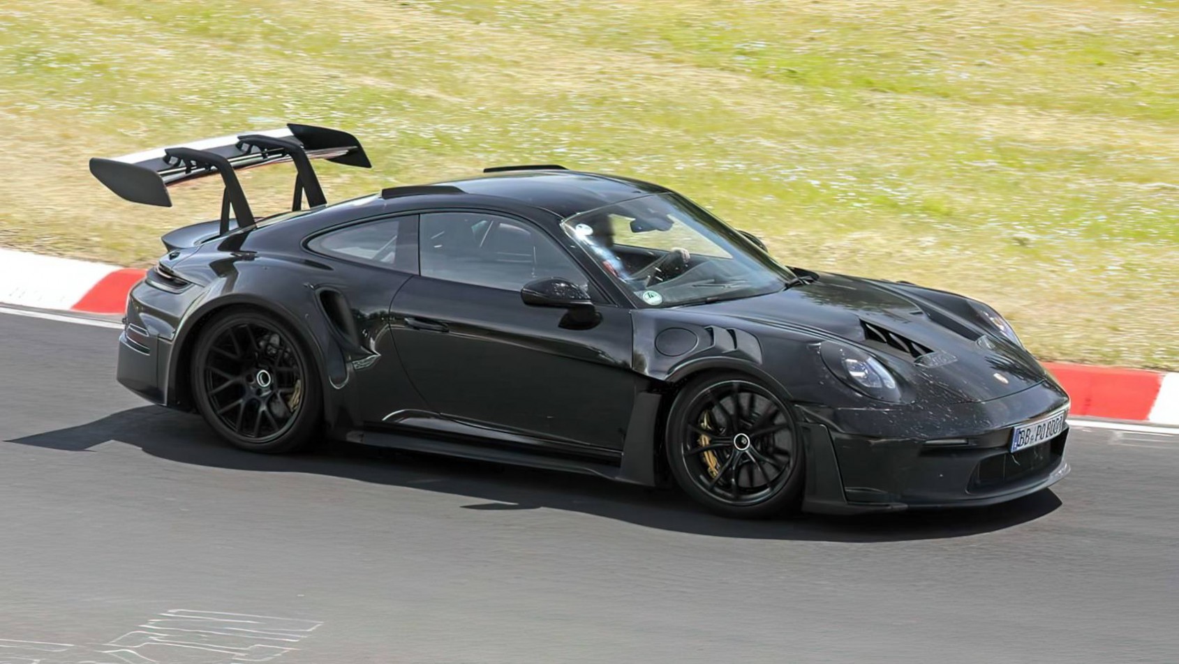 2027 Porsche 911 GT2 RS spyshot