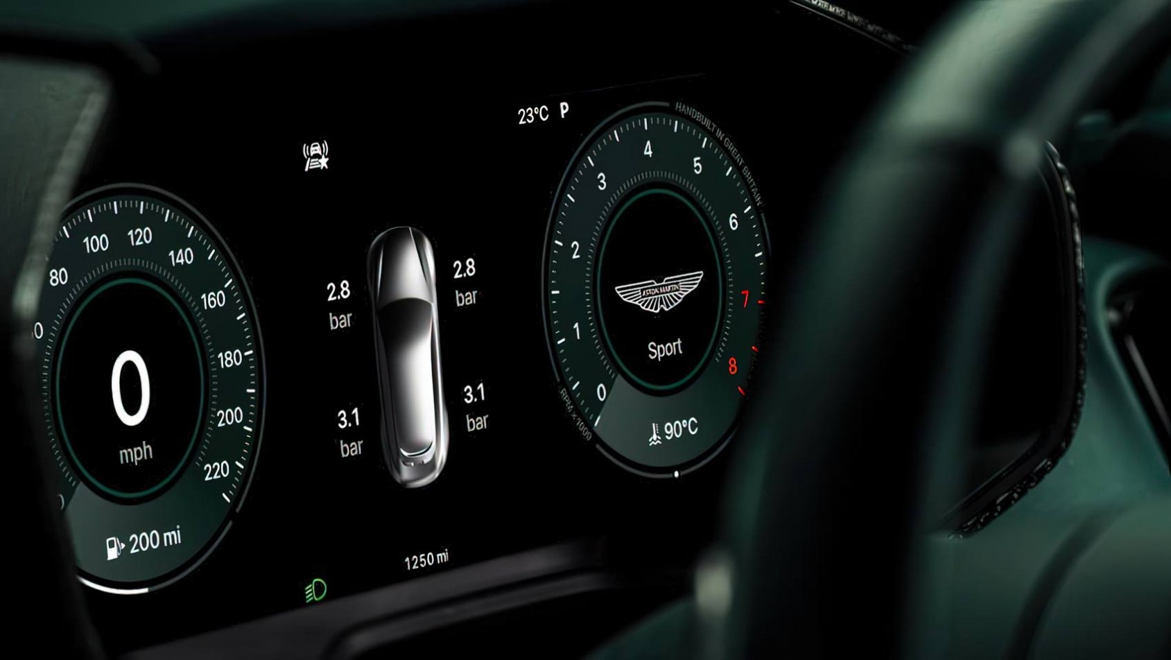 Aston Martin Apple CarPlay Ultra grafika