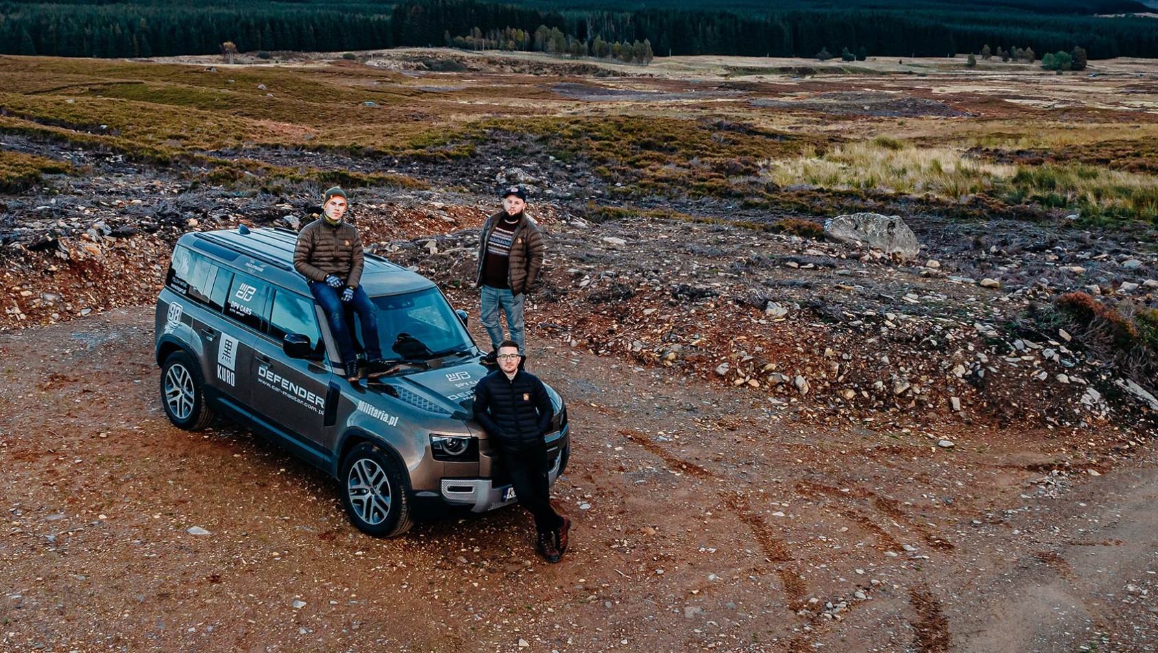 Defender i drużyna EVO