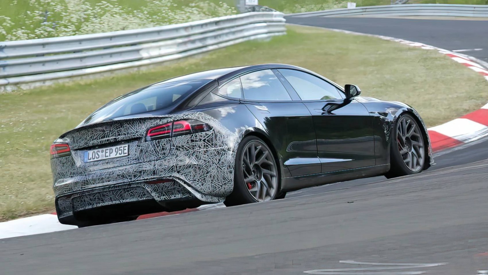 2026 Tesla Model S Plaid testy