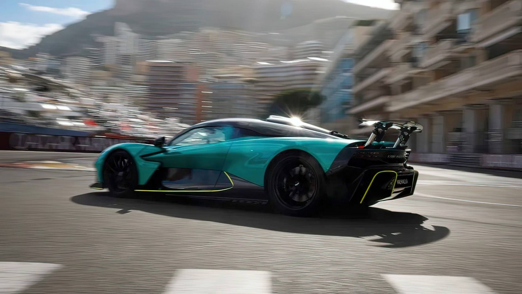 Aston Martin Valhalla debiut Monako