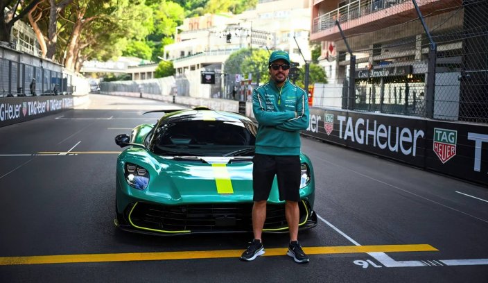 Aston Martin Valhalla produkcyjny