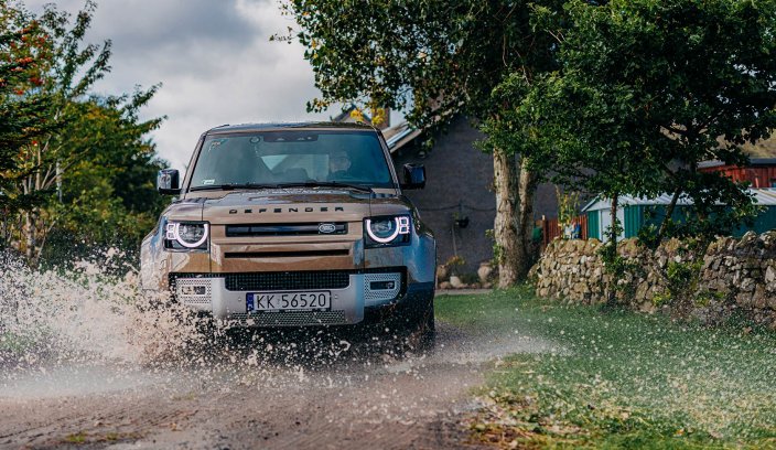 Defender w Szkocji Defender w błocie