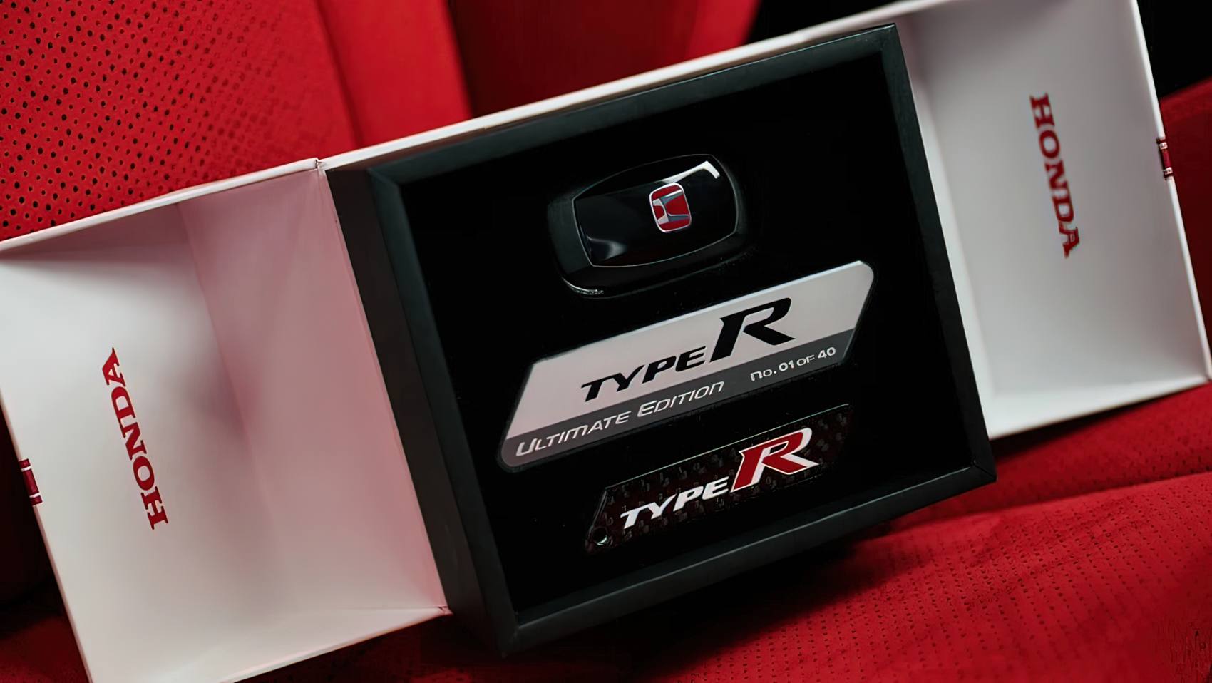 2025 Honda Civic Type R Ultimate Edition gift box