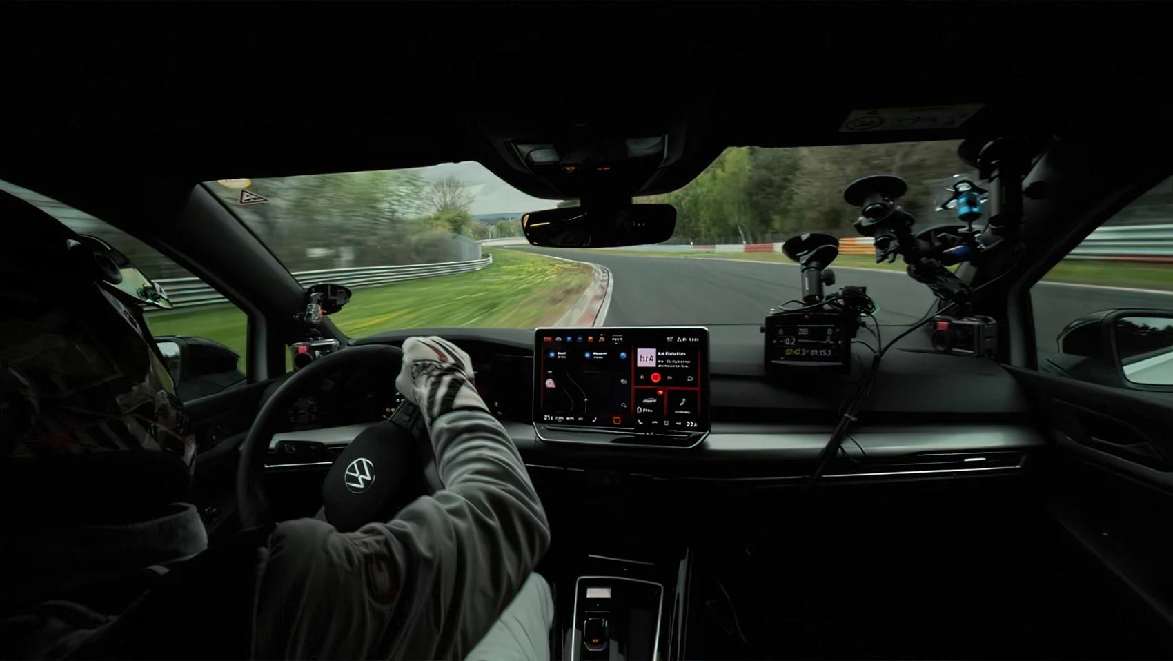 Volkswagen Golf GTI Edition 50 Nurburgring przejazd