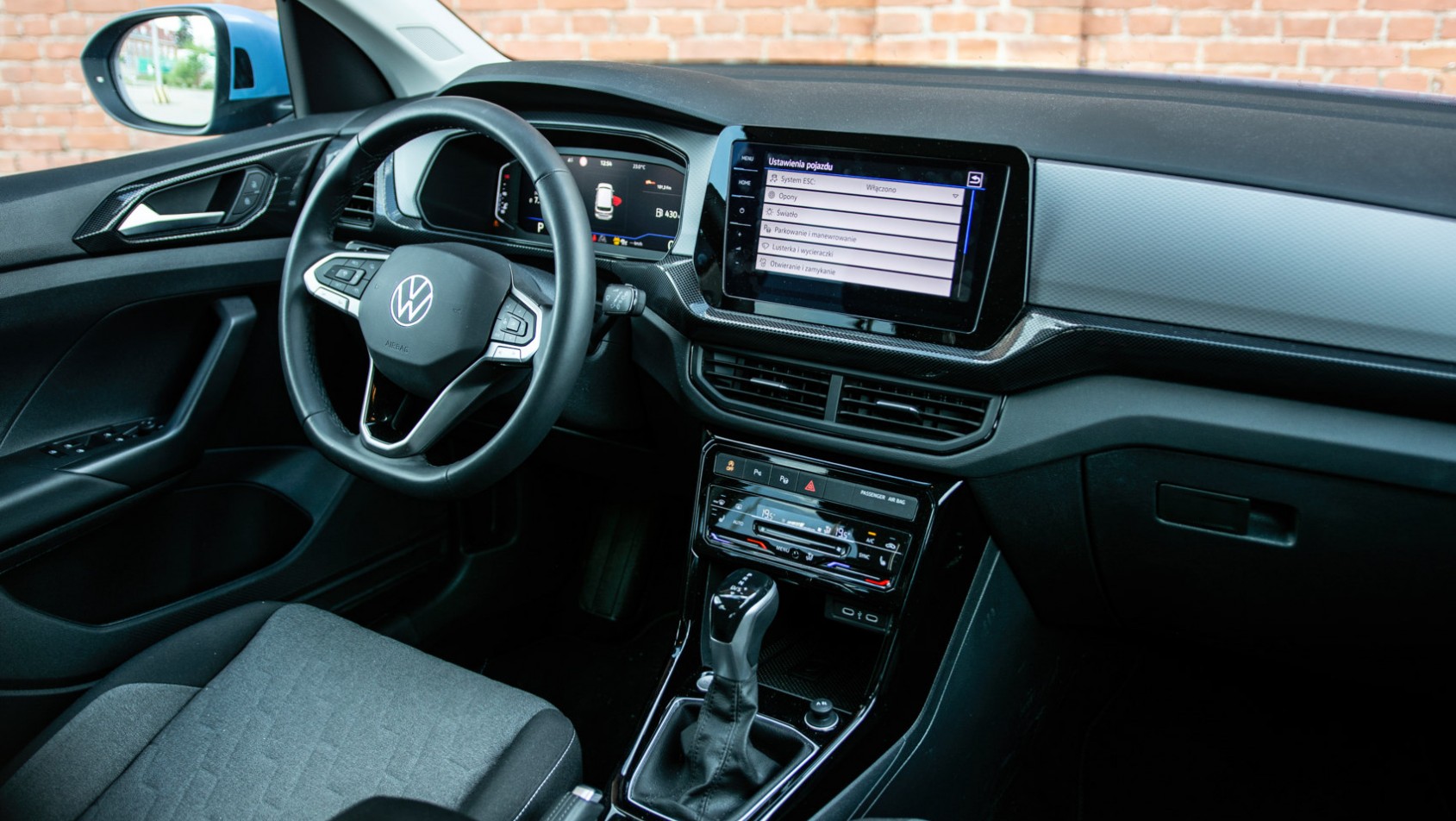 Volkswagen T-Cross wnętrze