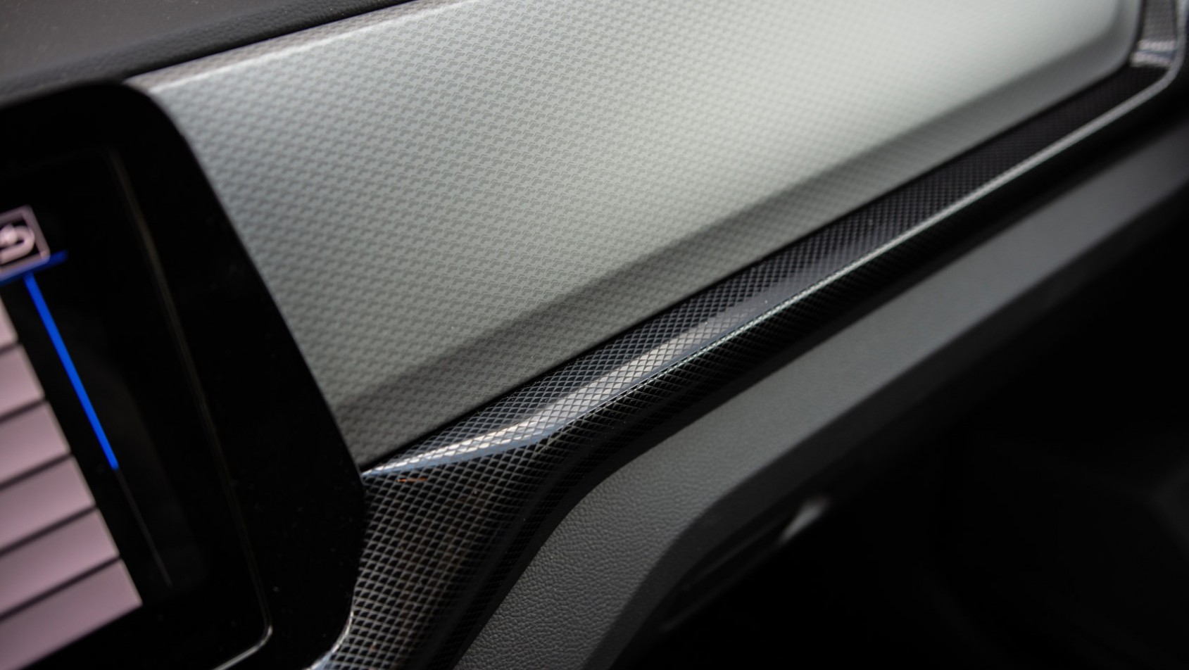 Volkswagen T-Cross dekory i plastiki