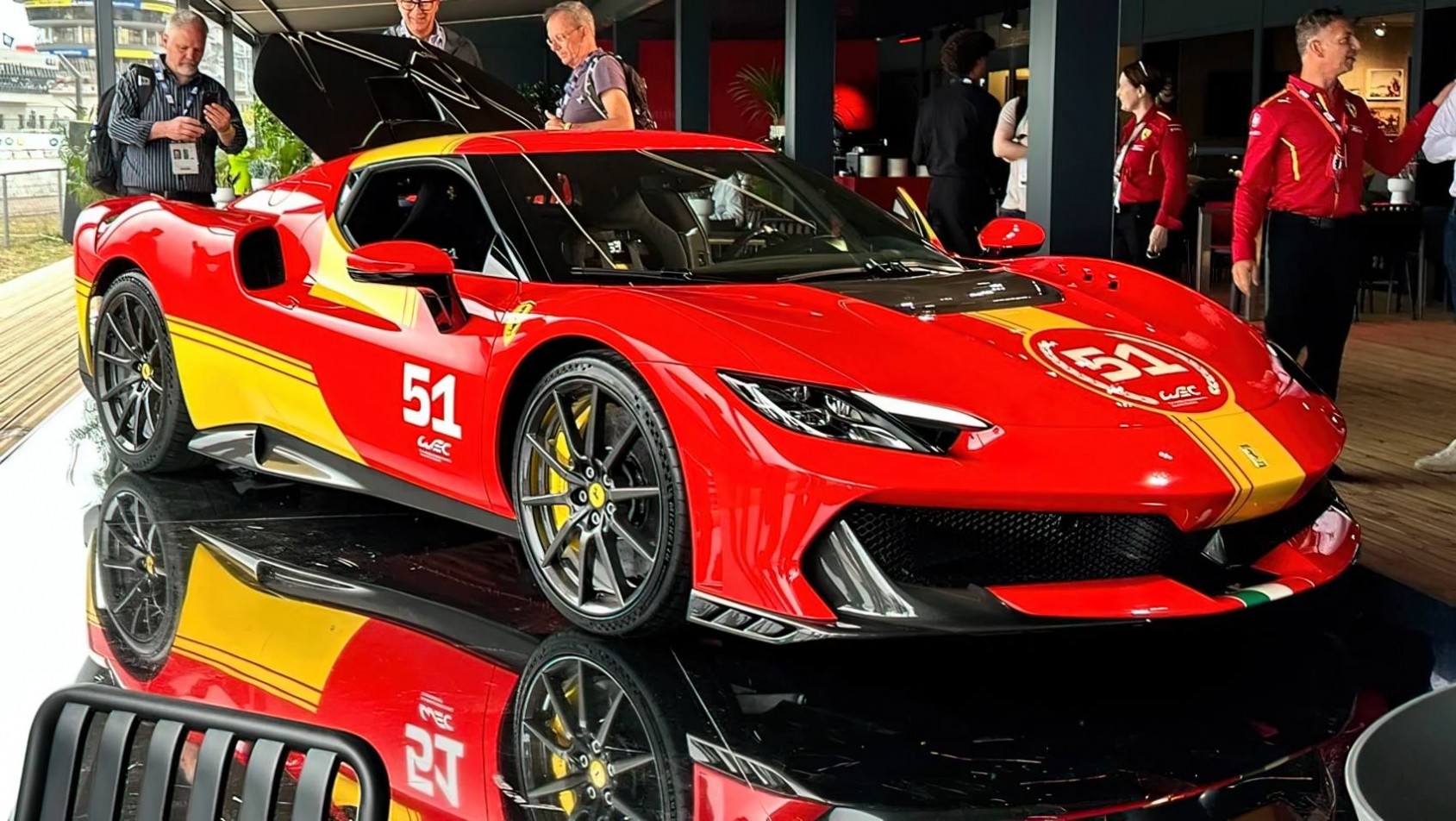 Ferrari 296 Speciale Piloti premiera