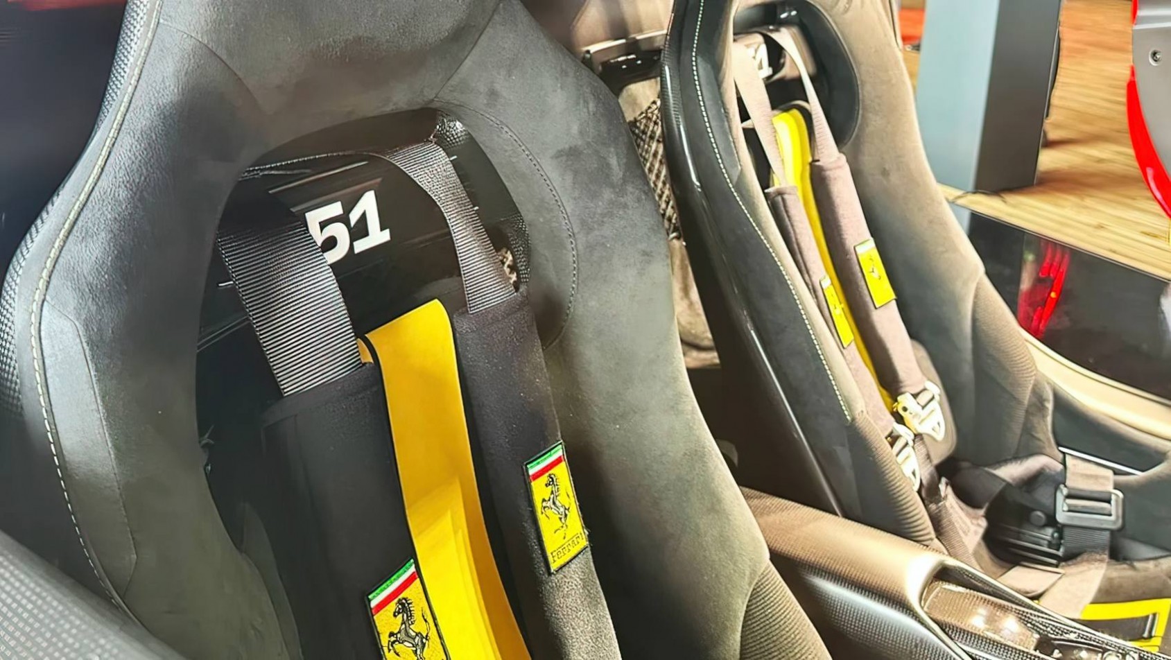 Ferrari 296 Speciale Piloti dedykowany numer