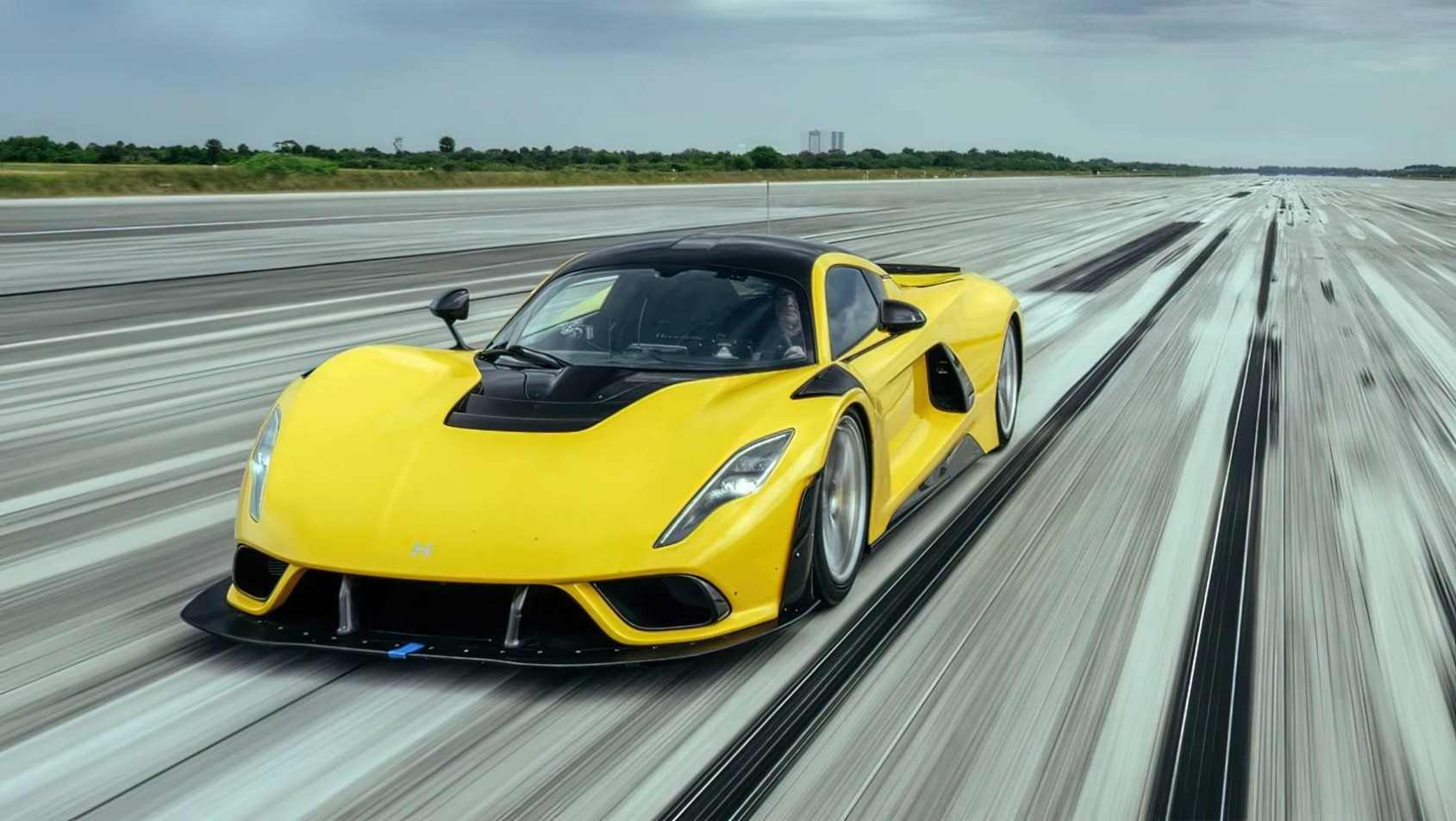 Hennessey Venom F5 Evolution na pasie startowym