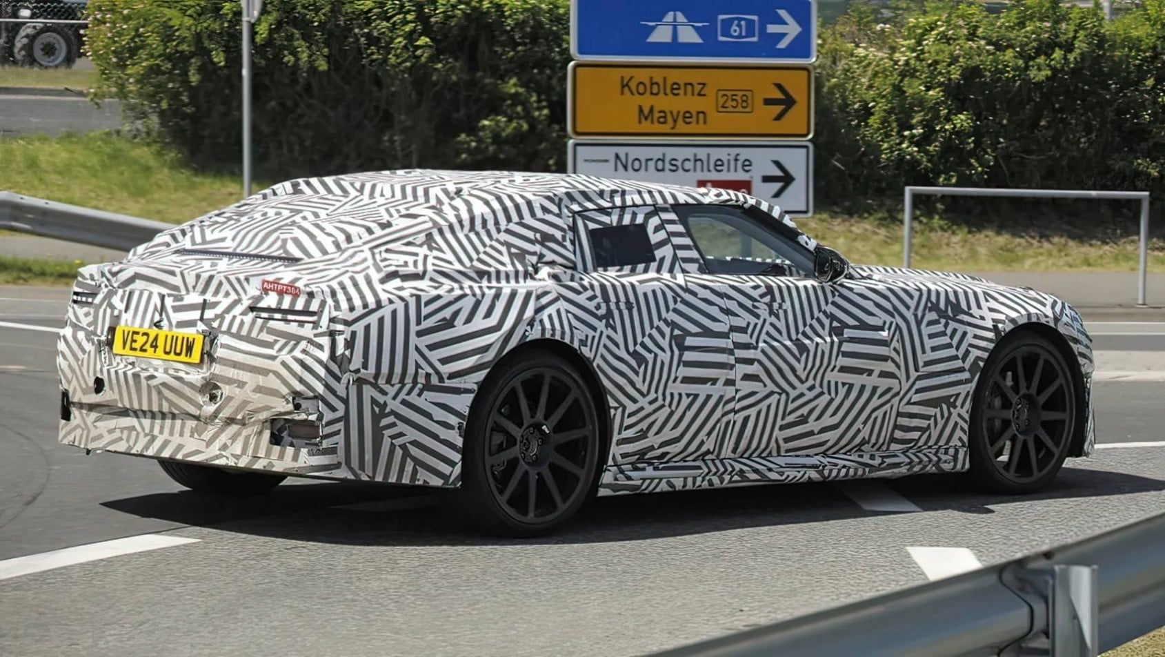 Jaguar Type 00 nurburgring maskowanie