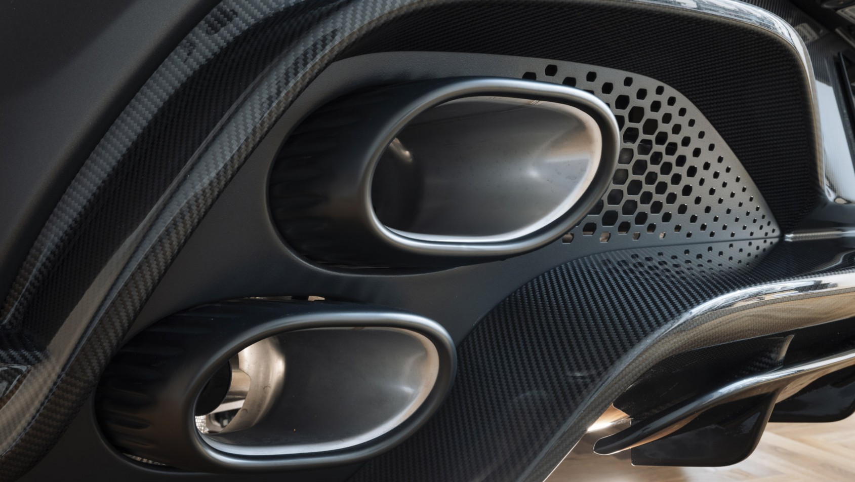 Aston Martin DBX S premiera PL cena