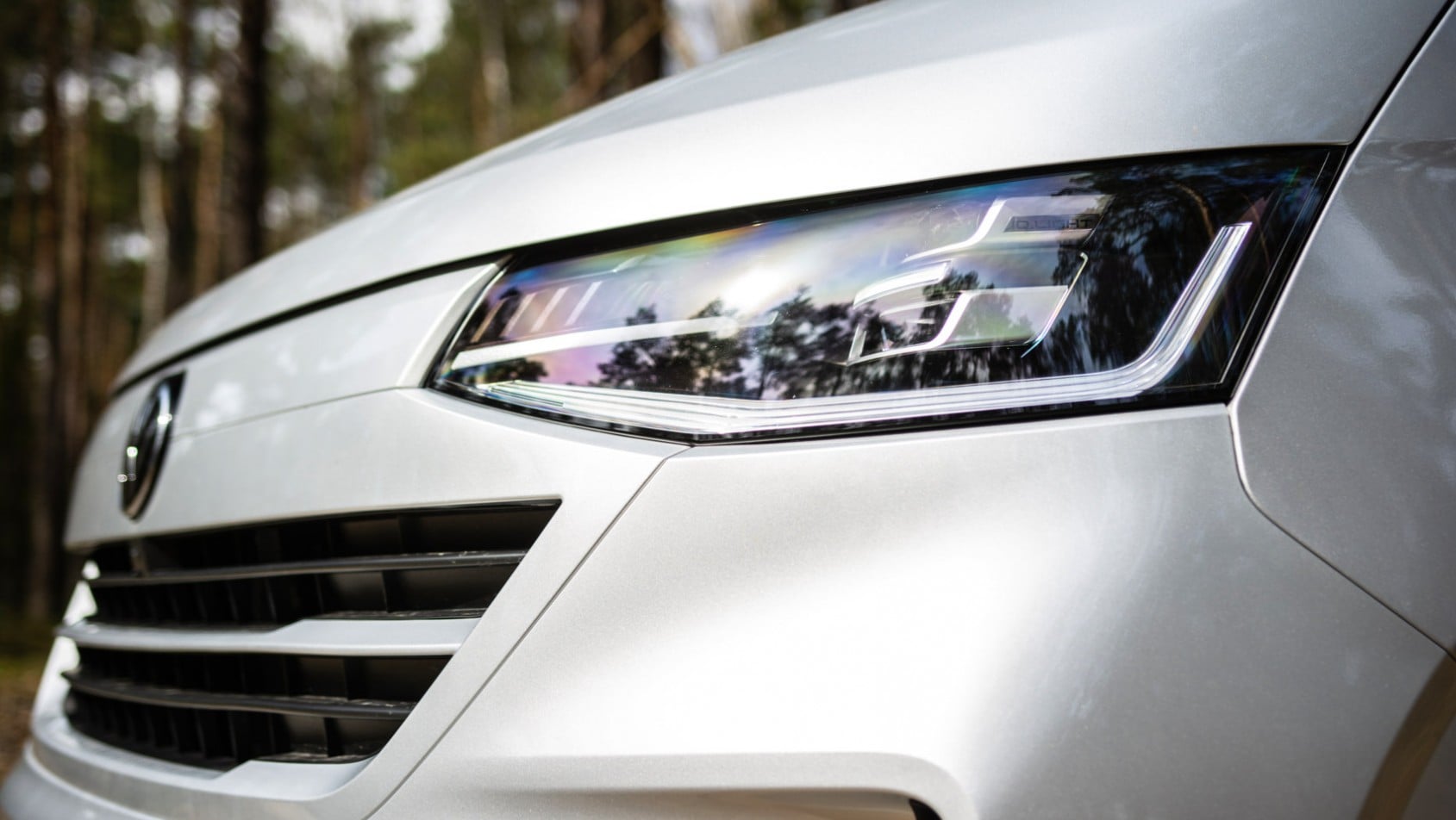 VW Transporter T7 detal nadwozia