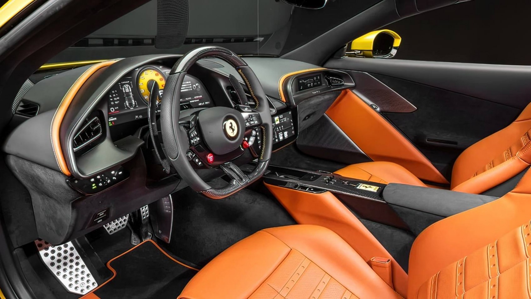 Ferrari Amalfi wnętrze