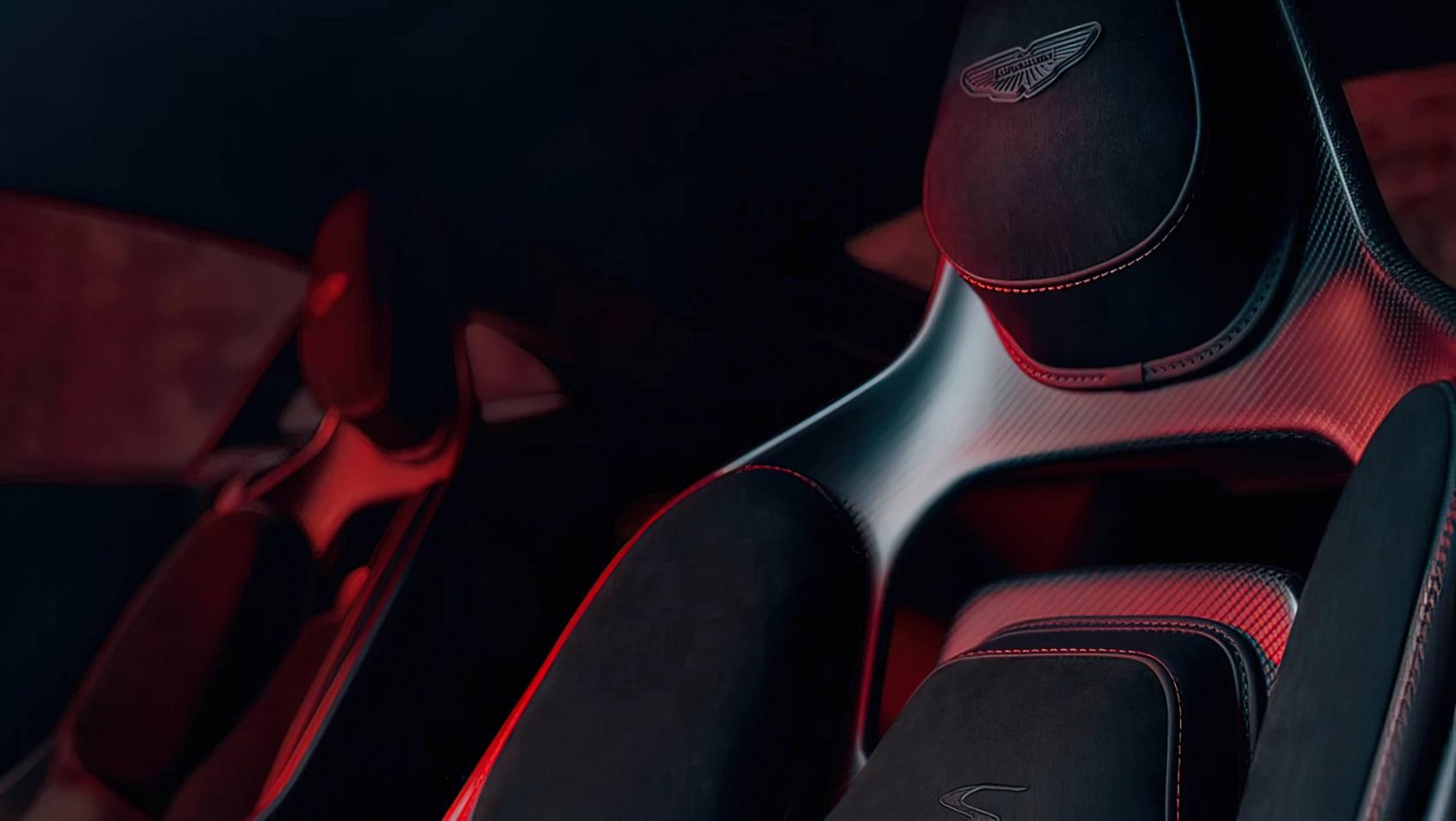 2026 Aston Martin Vantage S kubełki