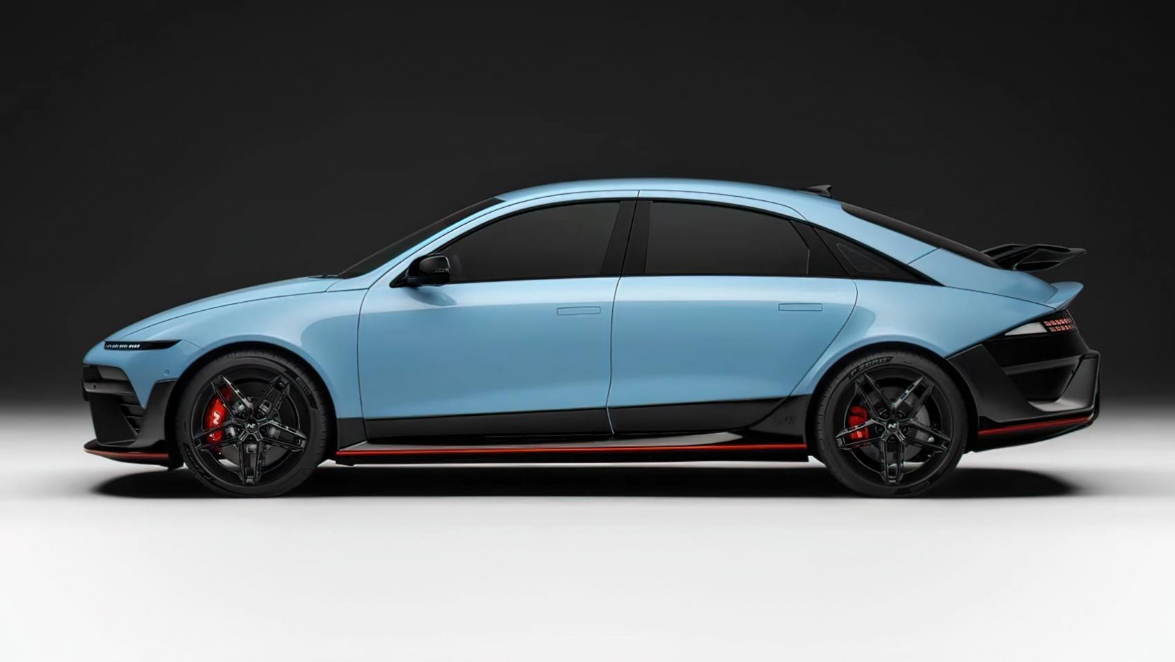 Hyundai Ioniq 6 N linia boczna