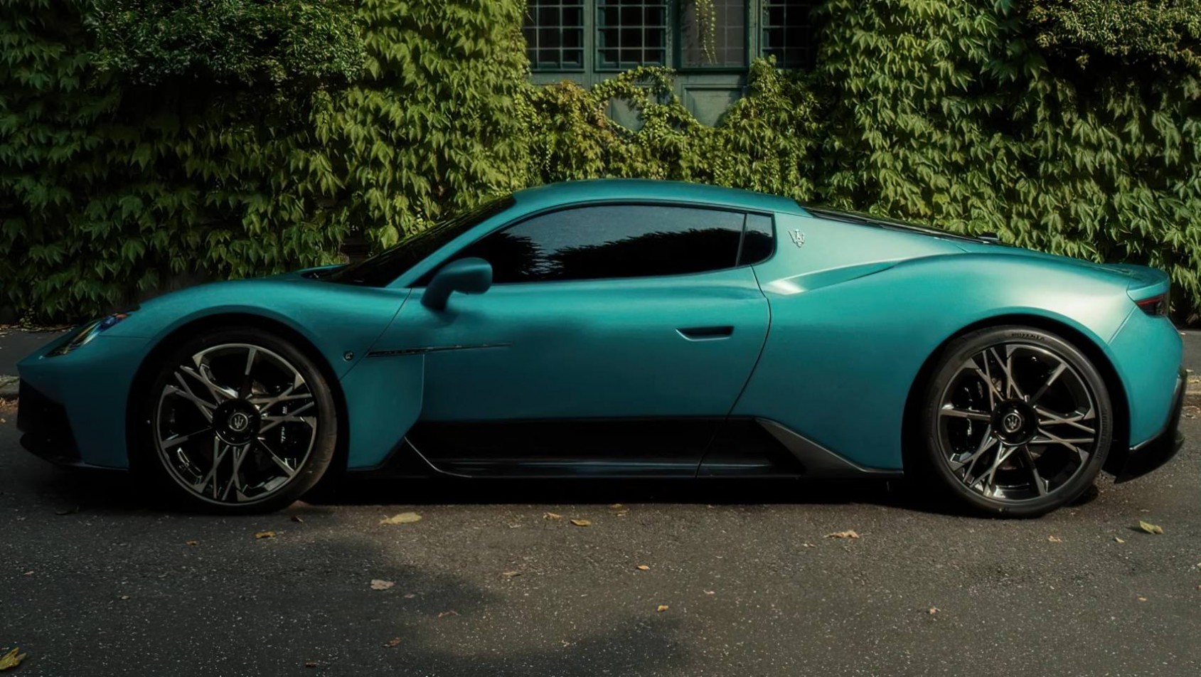 Maserati MCPura profil