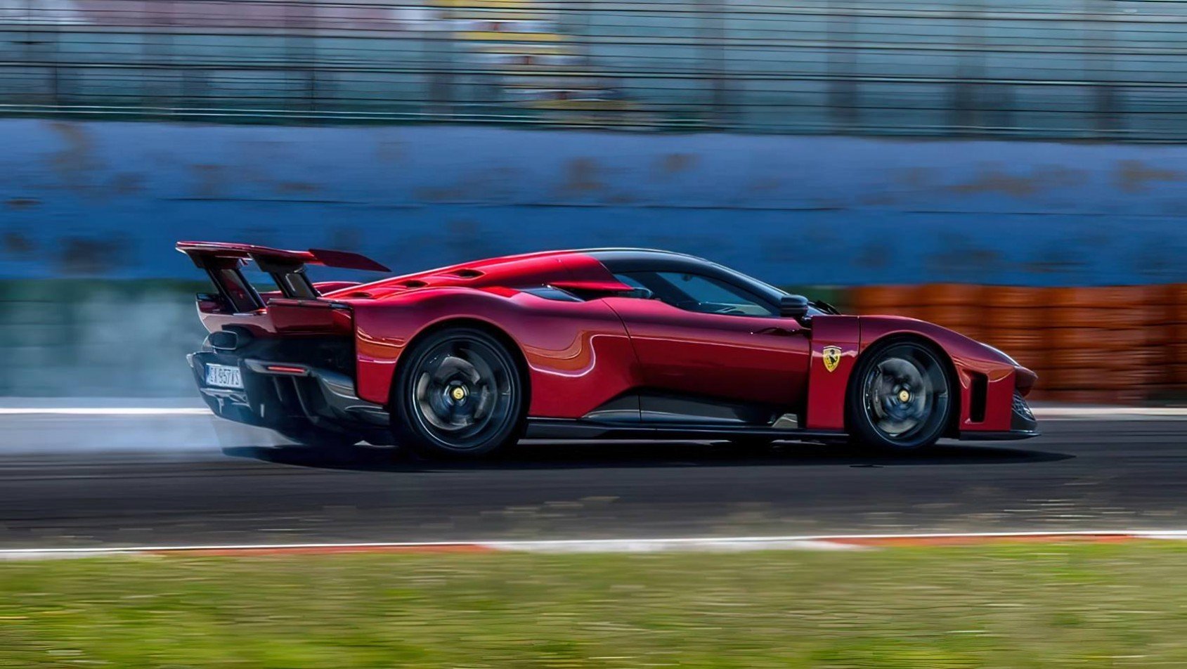 Ferrari F80 osiągi