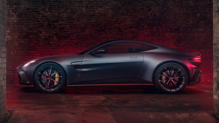 2026 Aston Martin Vantage S premiera
