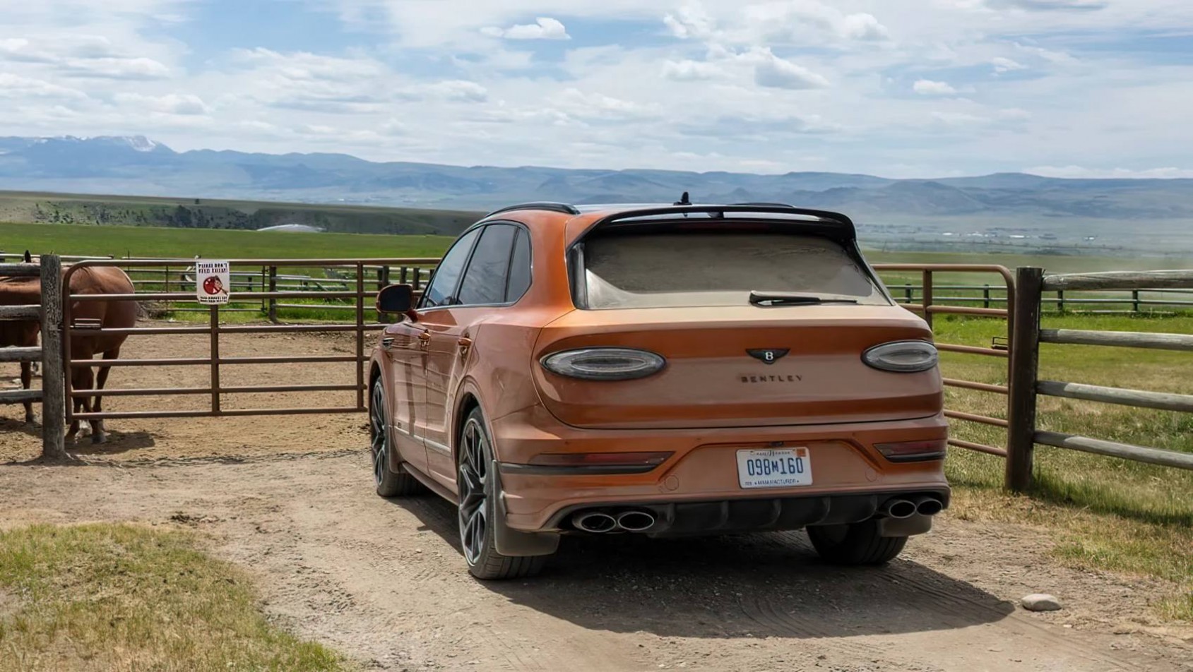 2025 Bentley Bentayga Speed offroad