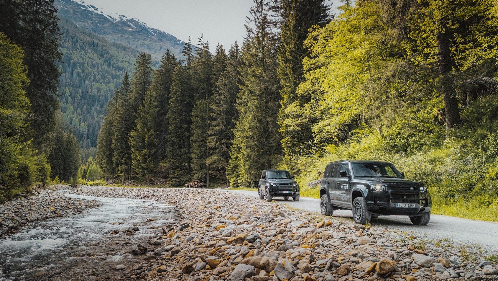 Defender w parku Stelvio - Yokohama on Tour