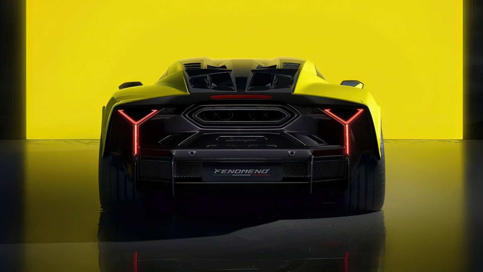 Lamborghini Fenomeno pas tył