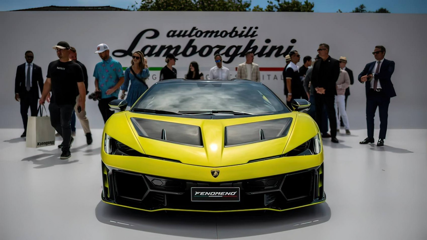 Lamborghini Fenomeno debiut