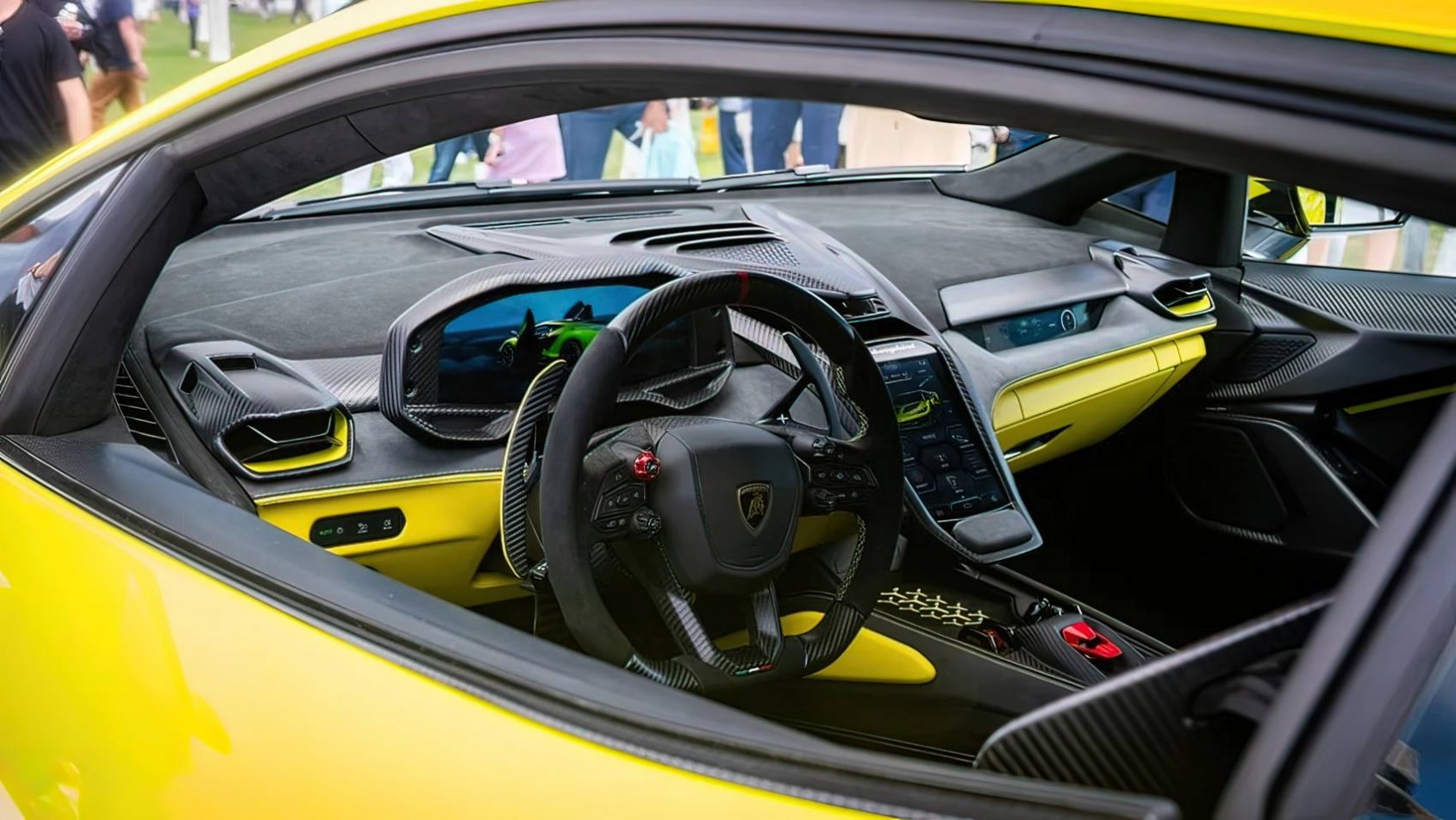 Lamborghini Fenomeno monterey wnętrze