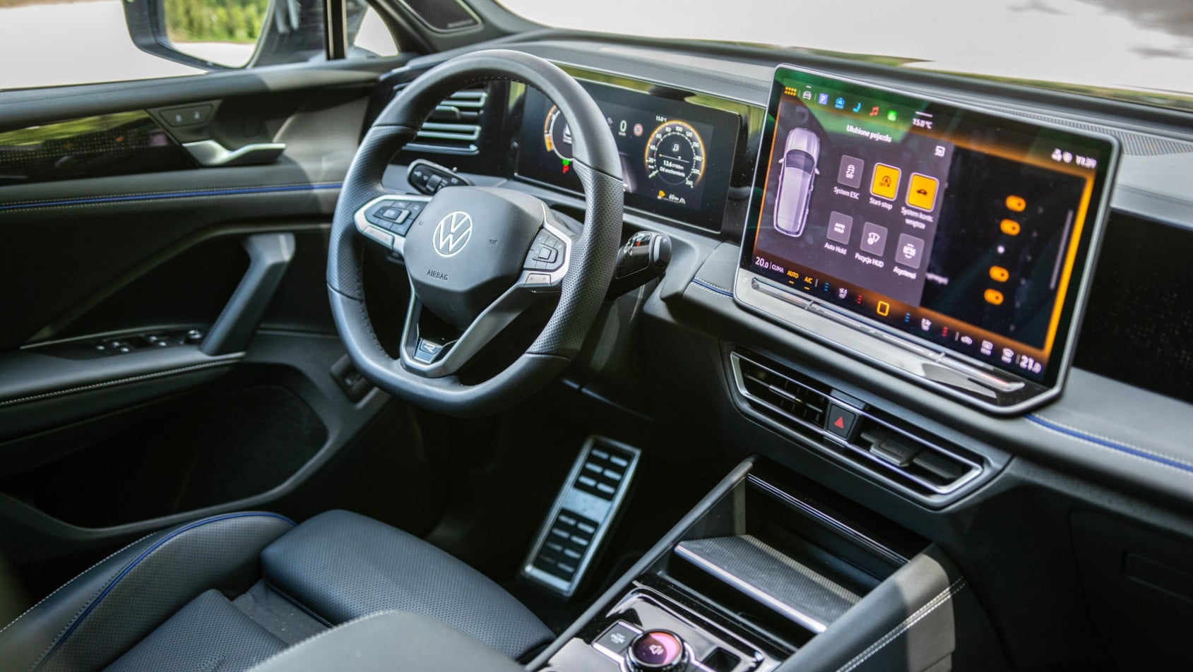 Volkswagen Tiguan 2025 wnętrze