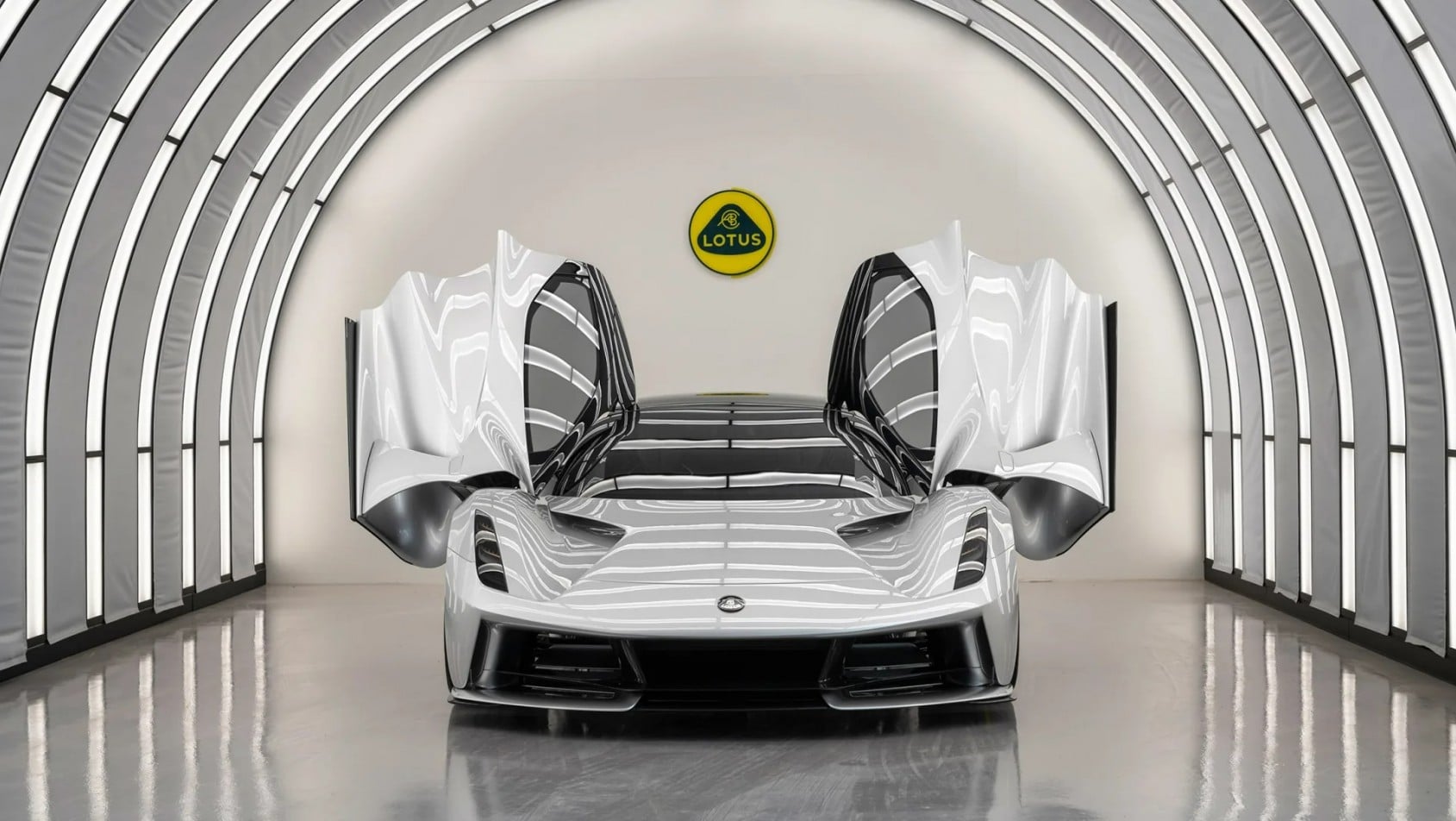 Lotus Cars zwalnia pracowników