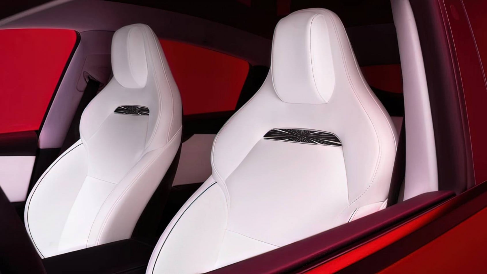 2025 Tesla Model Y Performance fotele