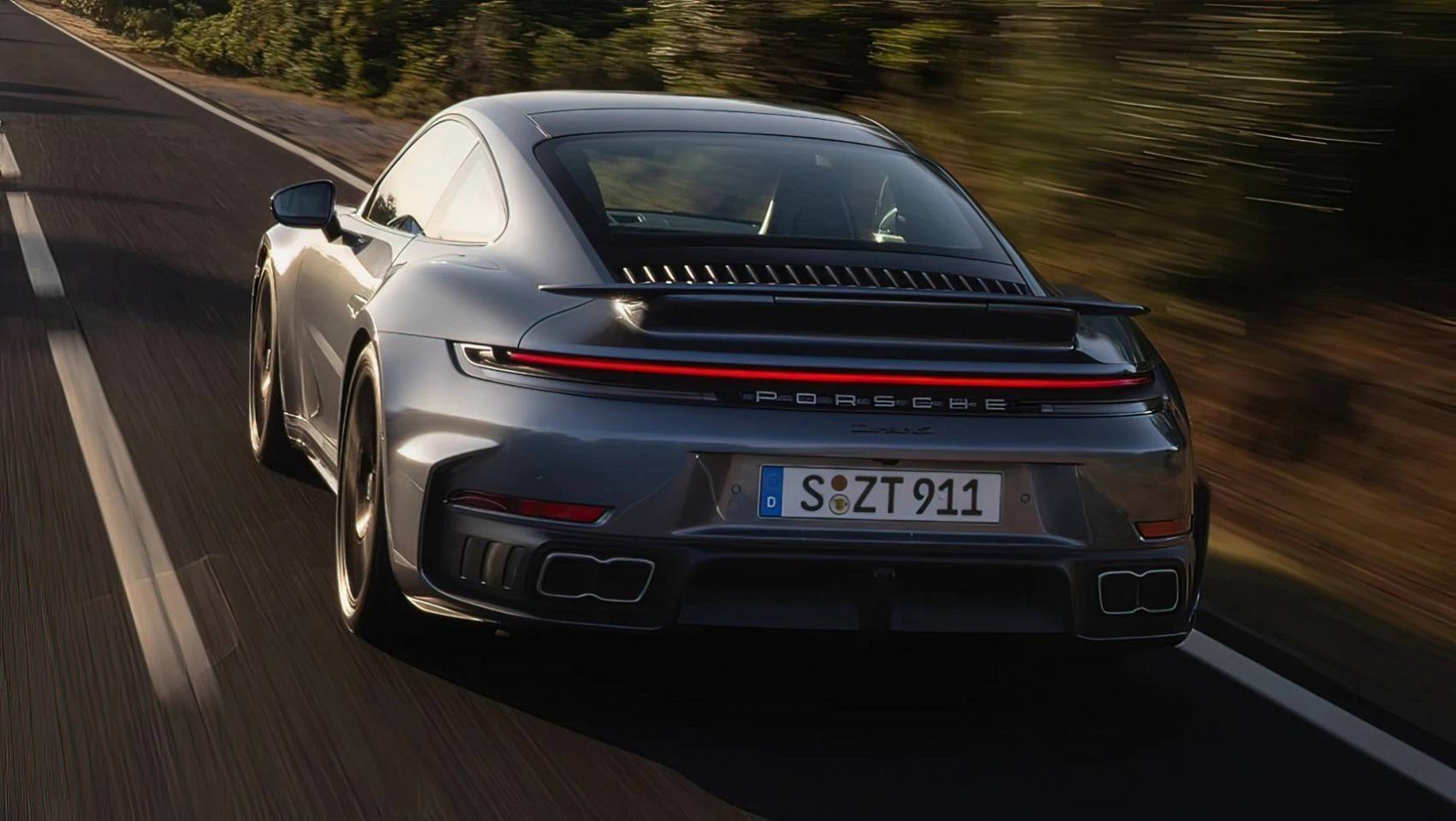 2026 Porsche 911 Turbo S sylwetka