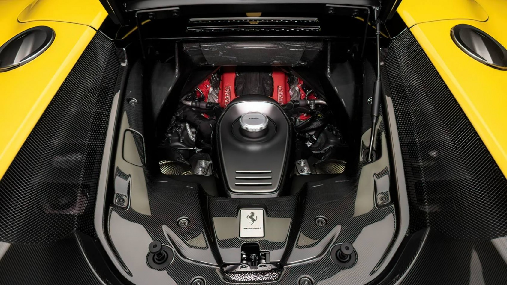 Ferrari 849 Testarossa silnik