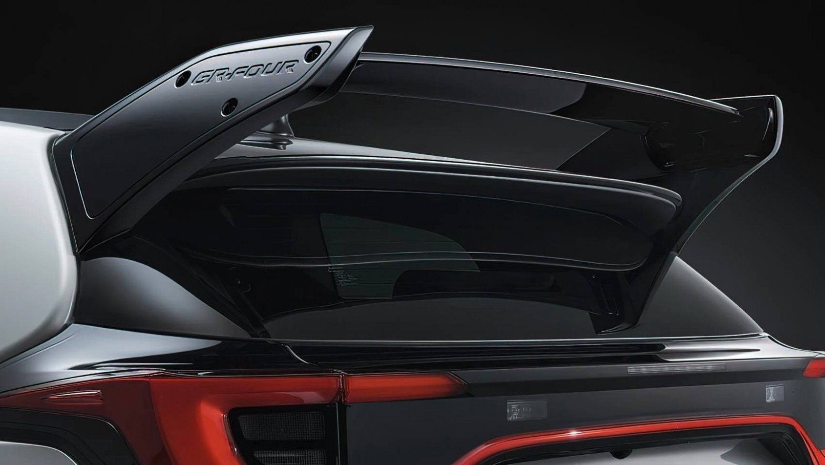 Toyota GR Yaris aero performance skrzydło