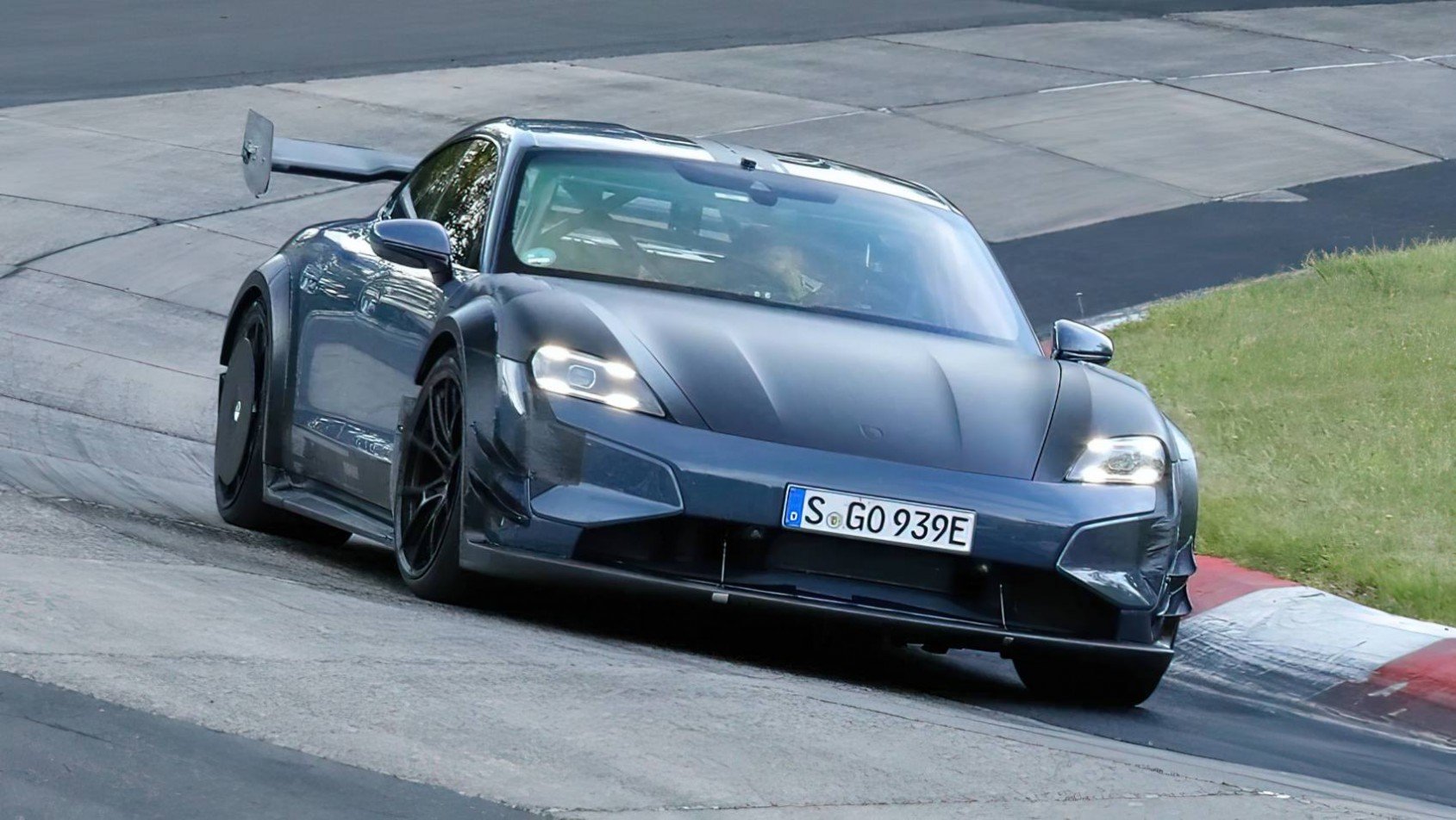 Porsche Taycan Turbo GT4 RS spyshot