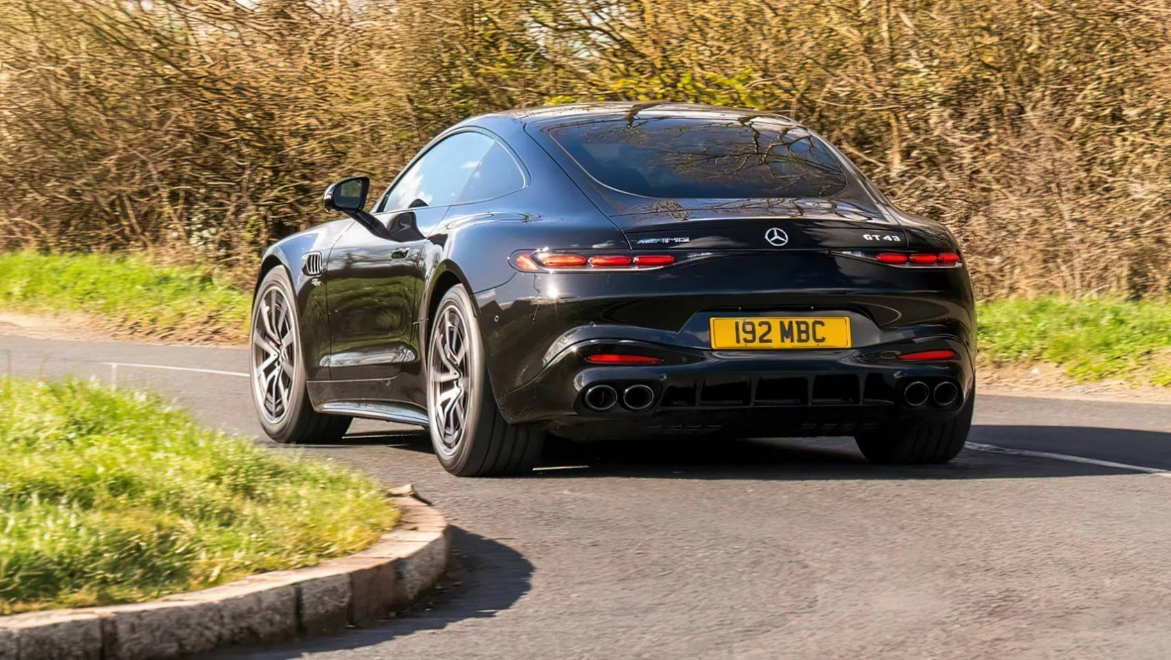 2025 Mercedes-AMG GT 43 osiągi