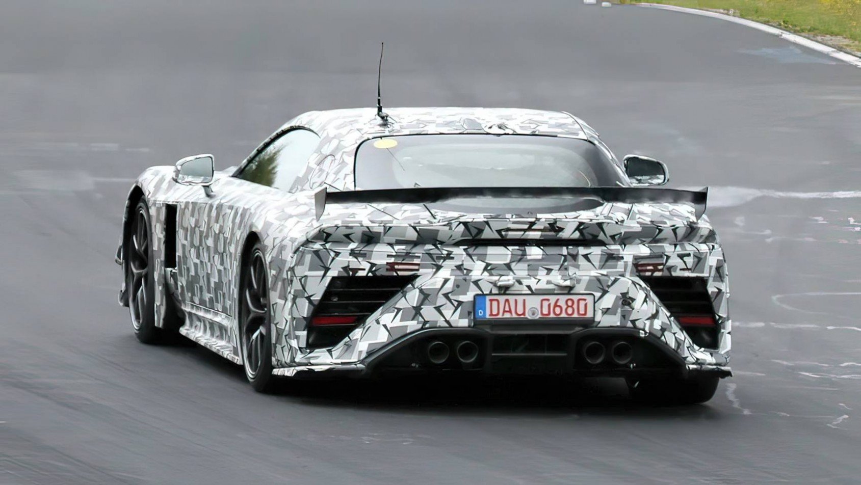 Toyota Lexus LFR spyshot nurburgring