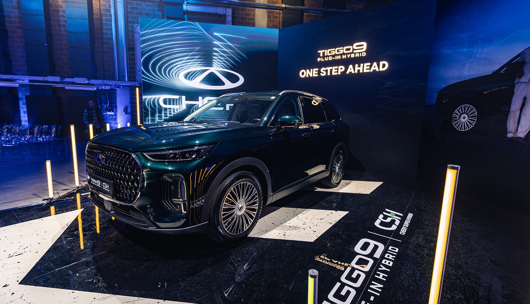 Flagowy Chery Tiggo 9 PHEV – One Step Ahead Zielony SUV Chery Tiggo 9 PHEV zaprezentowany na premierze z hasłem „One Step Ahead”