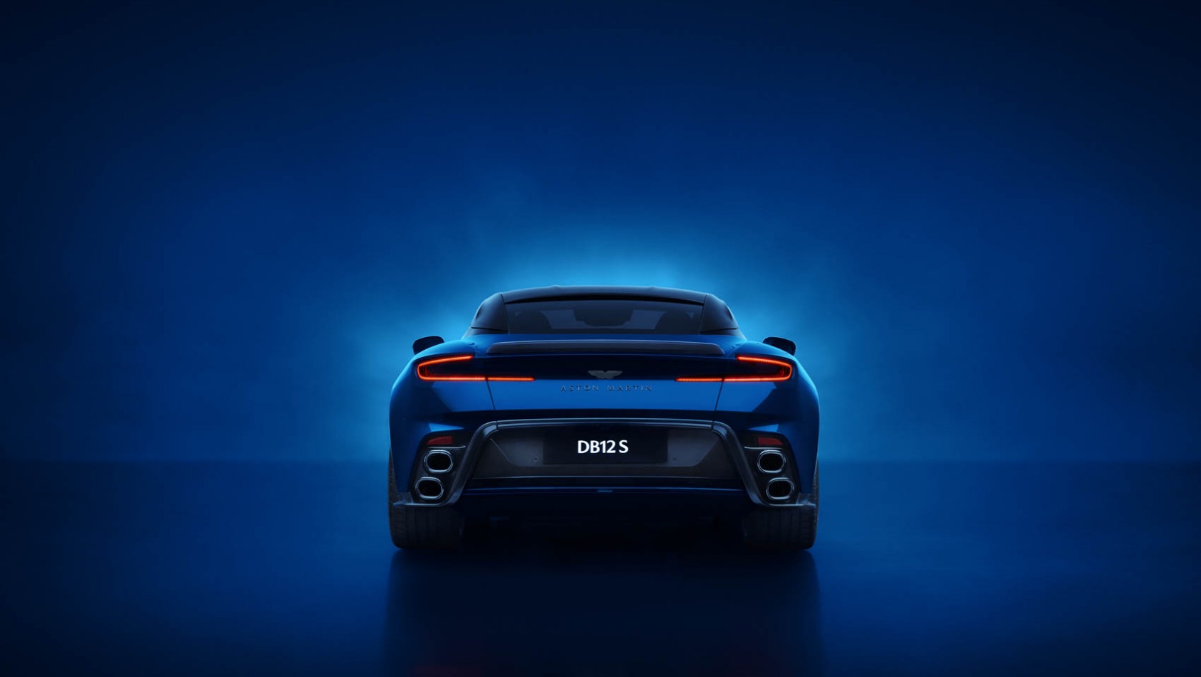 Aston Martin DB12 S design tył