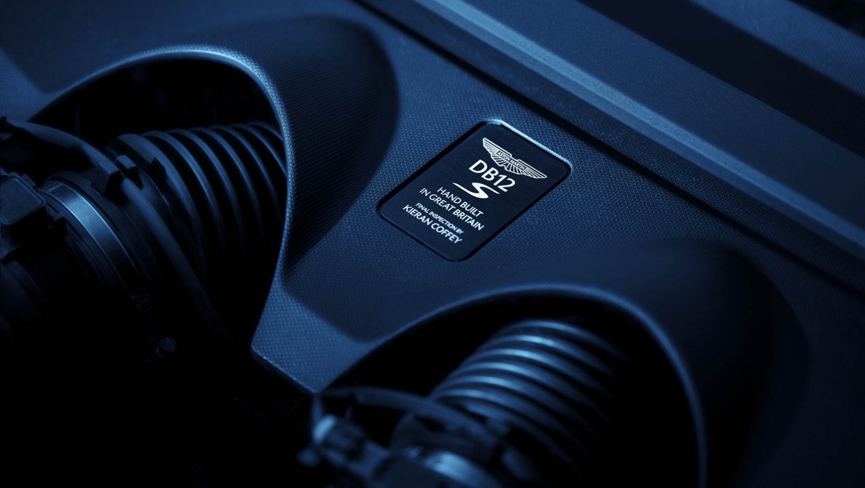 Aston Martin DB12 S silnik