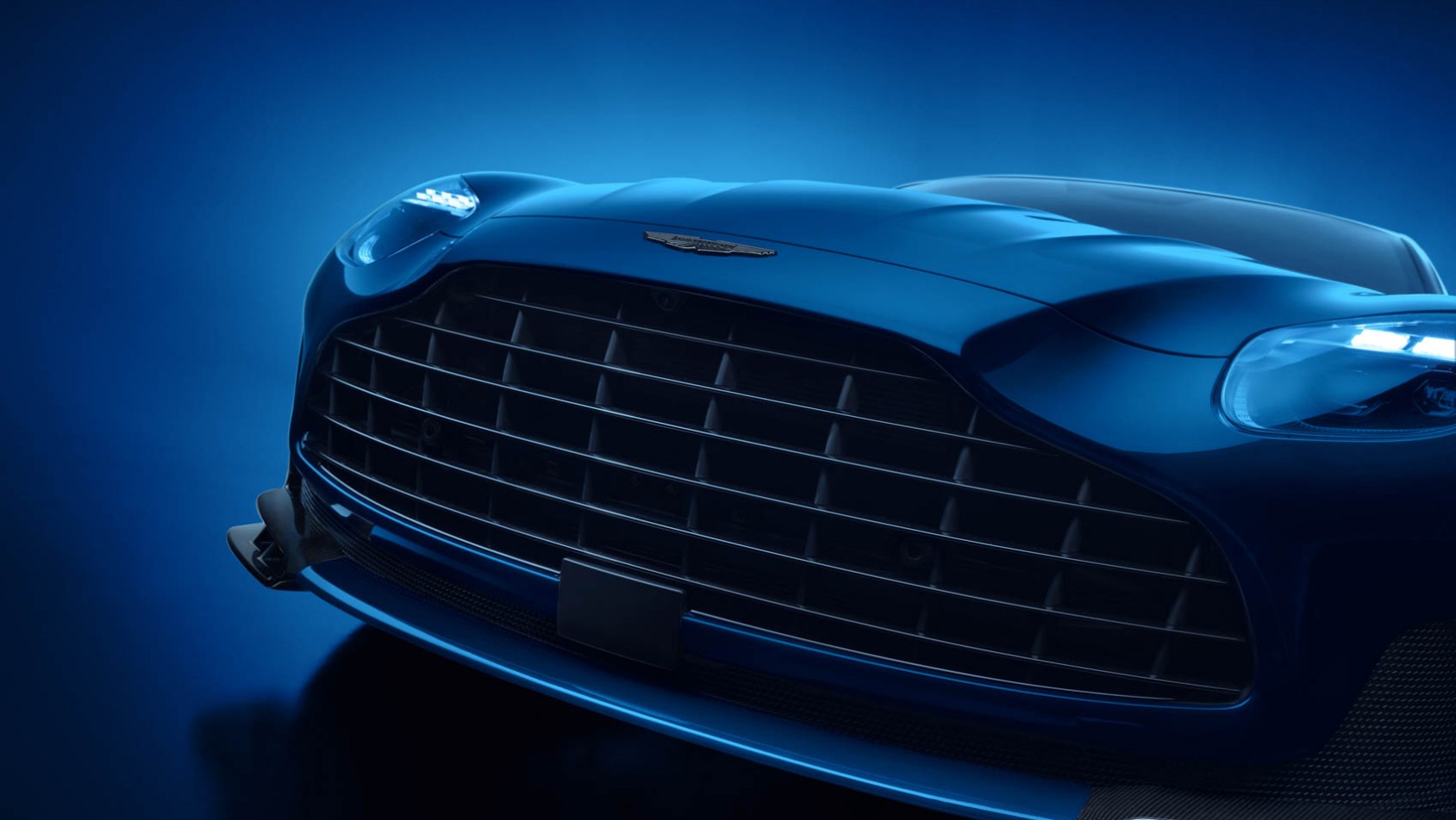 Aston Martin DB12 S grill