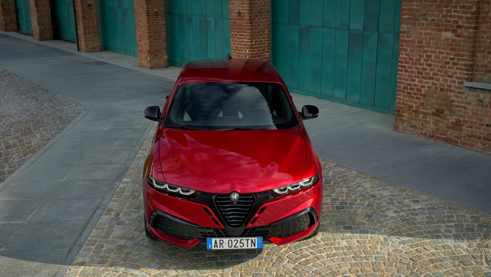 2026 Alfa Romeo Tonale lifting