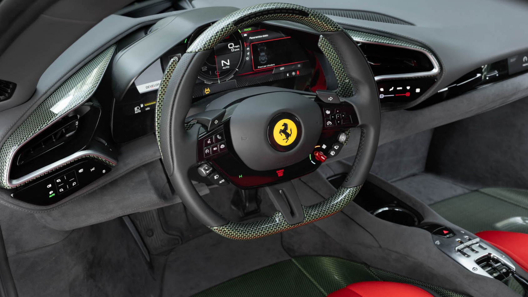 Ferrari SC40 kokpit