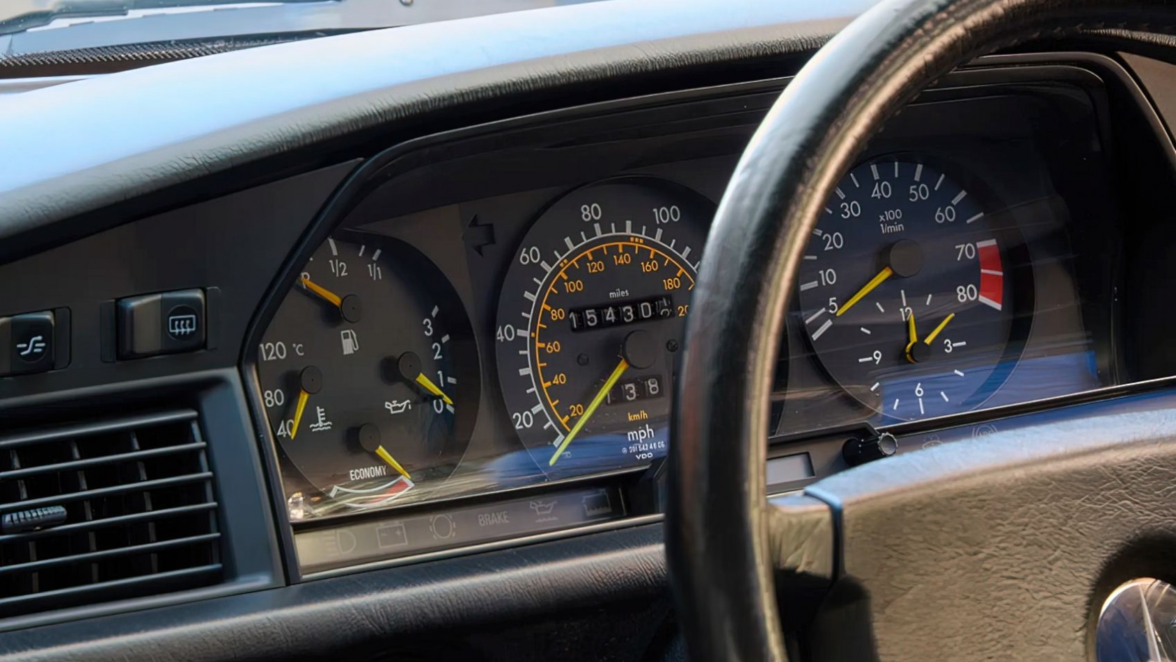 Mercedes-Benz 190E Mercedes-Benz 190E 2.3-16 przebieg