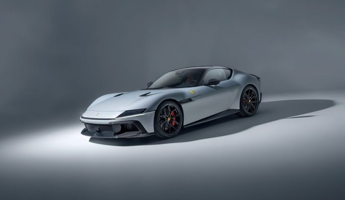 Ferrari 12Cilindri novitec design