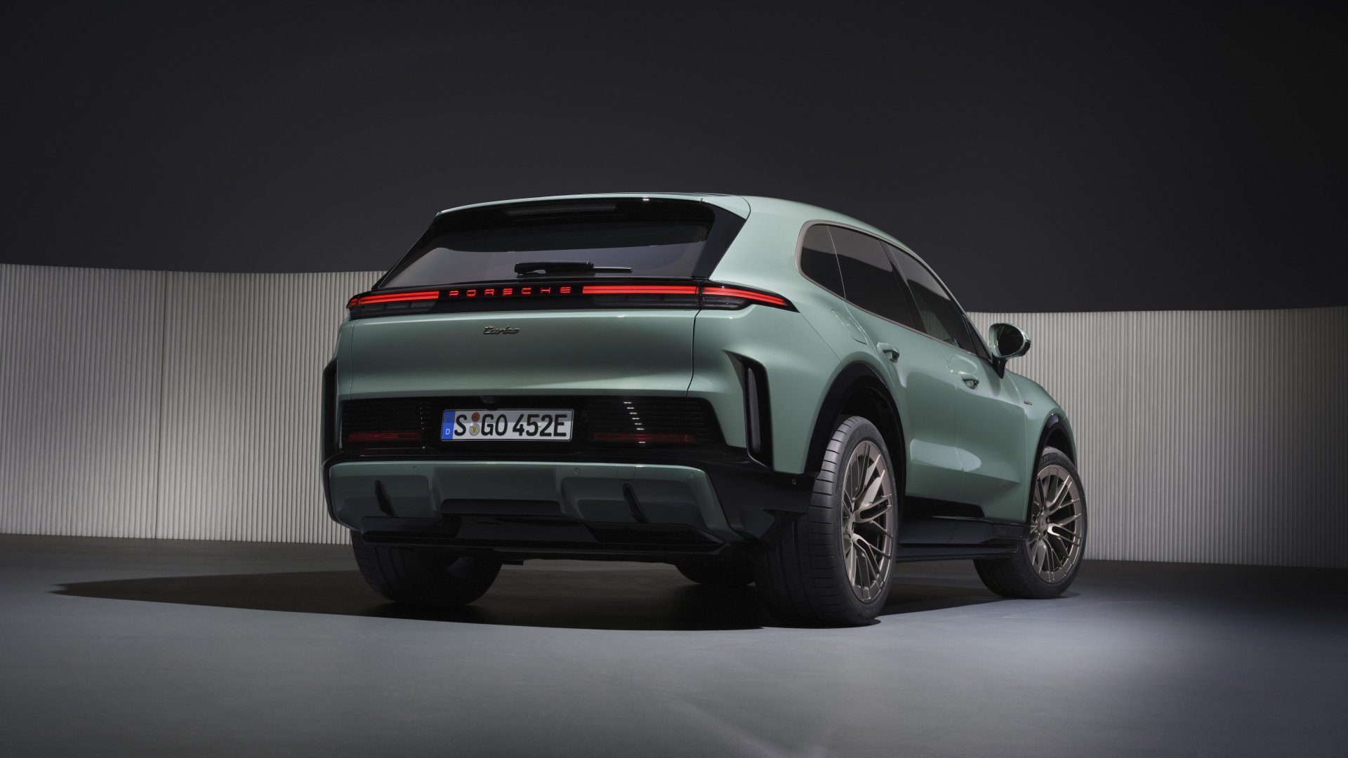 Porsche Cayenne Electric design tył