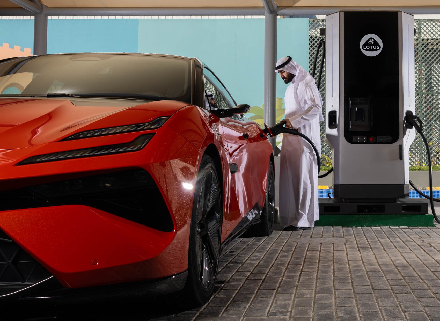 Lotus Emeya szybka ładowarka
