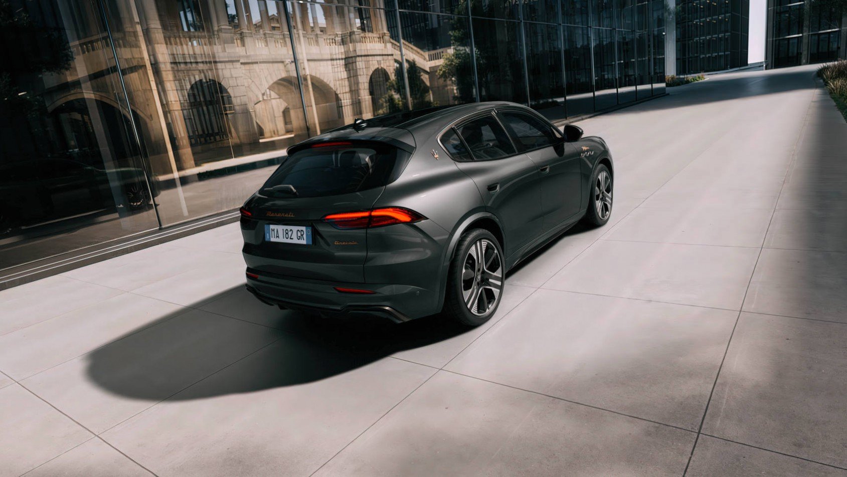 2026 Maserati Grecale Folgore design