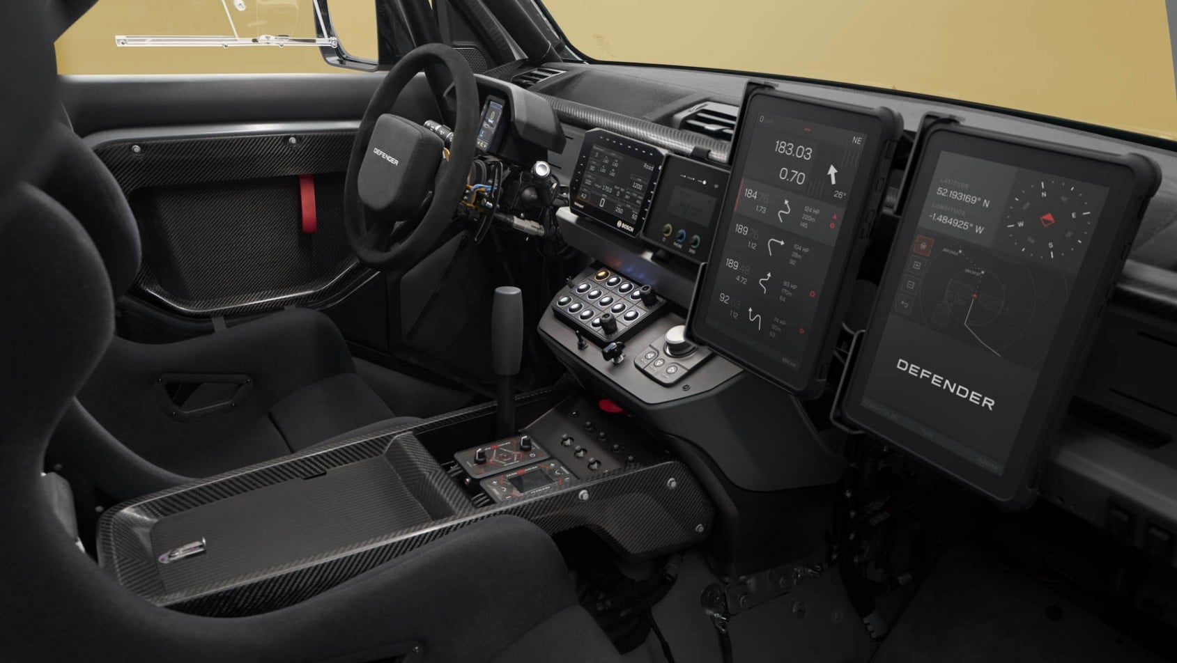 Land Rover Defender Dakar D7X-R wnętrze